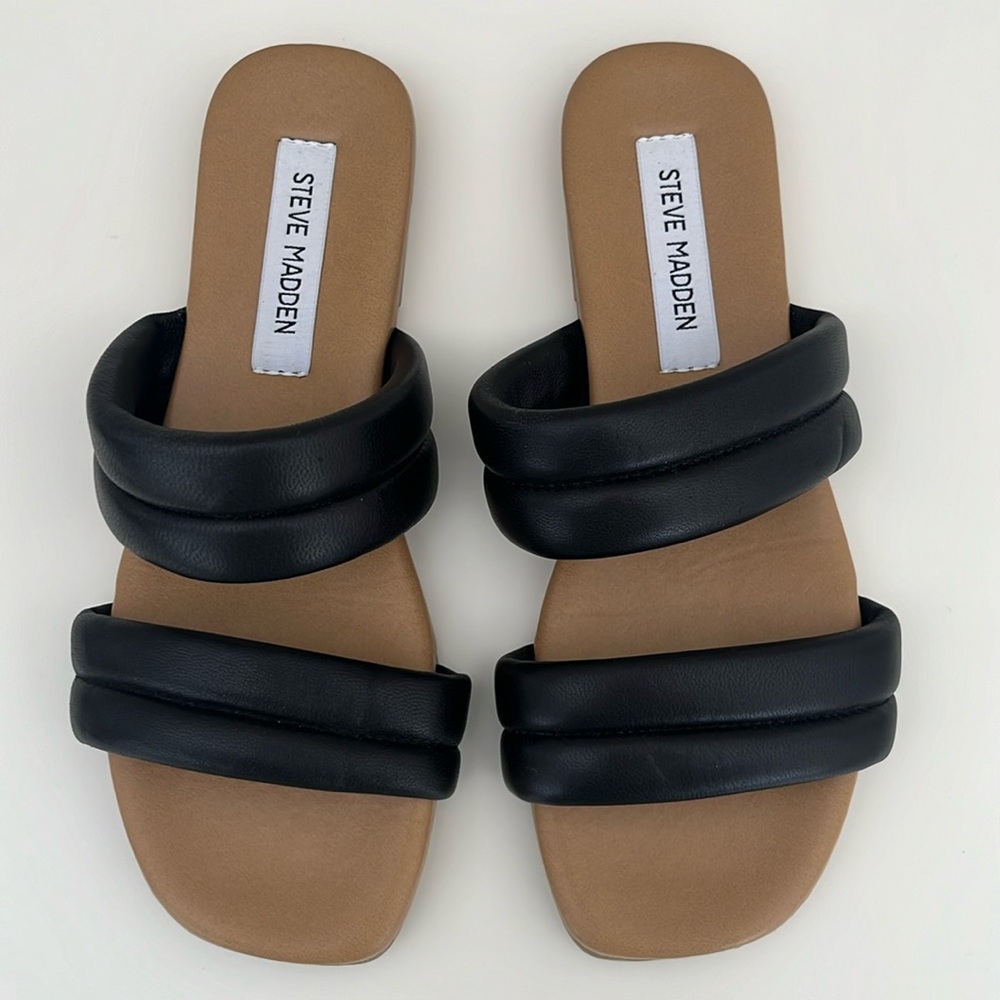 NWOT Steve Madden Wizen Black Strap Slip On Sandals in Women’s Size 7